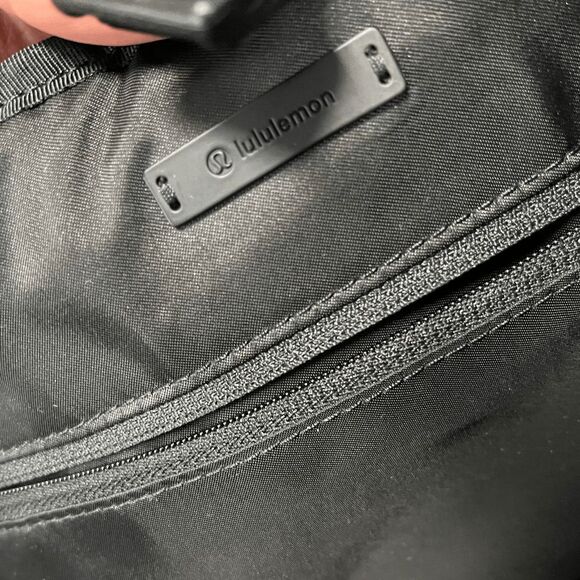 Lululemon Go Getter Bag Heathered Black 26L Gym Tote Laptop Pocket - Picture 6 of 12